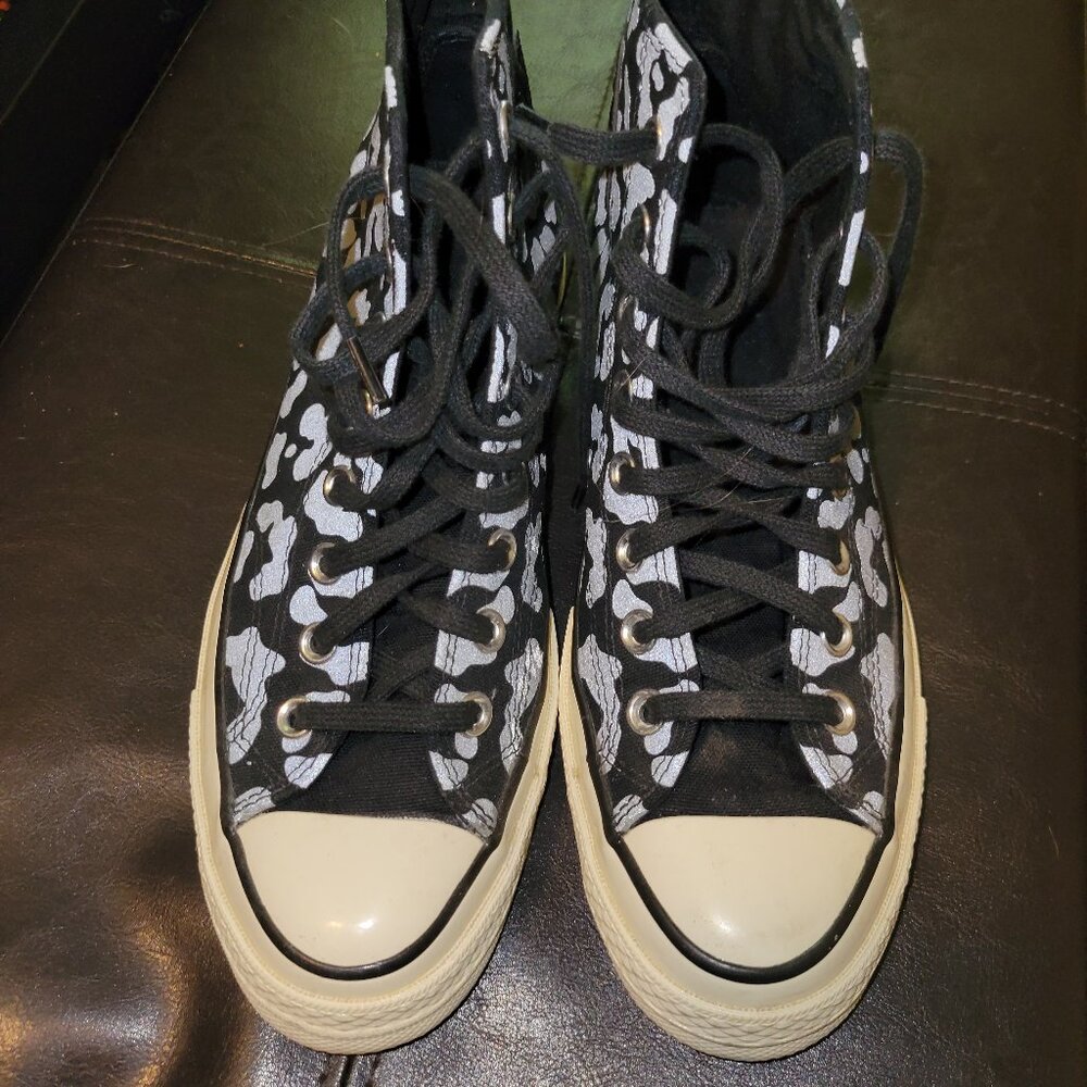 Leopard Converse  size 9